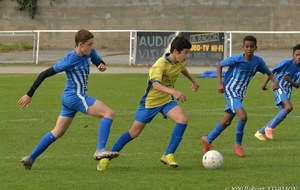 Victoire 5-2 des U15 en jaune, contre Nantes Pin-Sec le samedi 17 octobe au stade municipal.