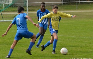Victoire 5-2 des U15 en jaune, contre Nantes Pin-Sec le samedi 17 octobe au stade municipal.